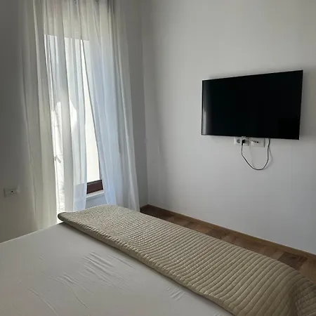 Villa Amalia Perla *