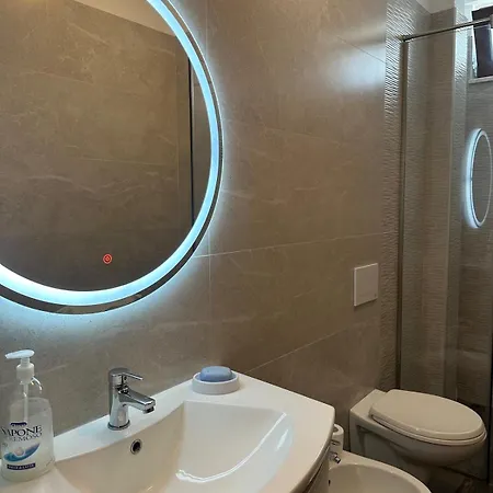 فيلة Amalia Perla *